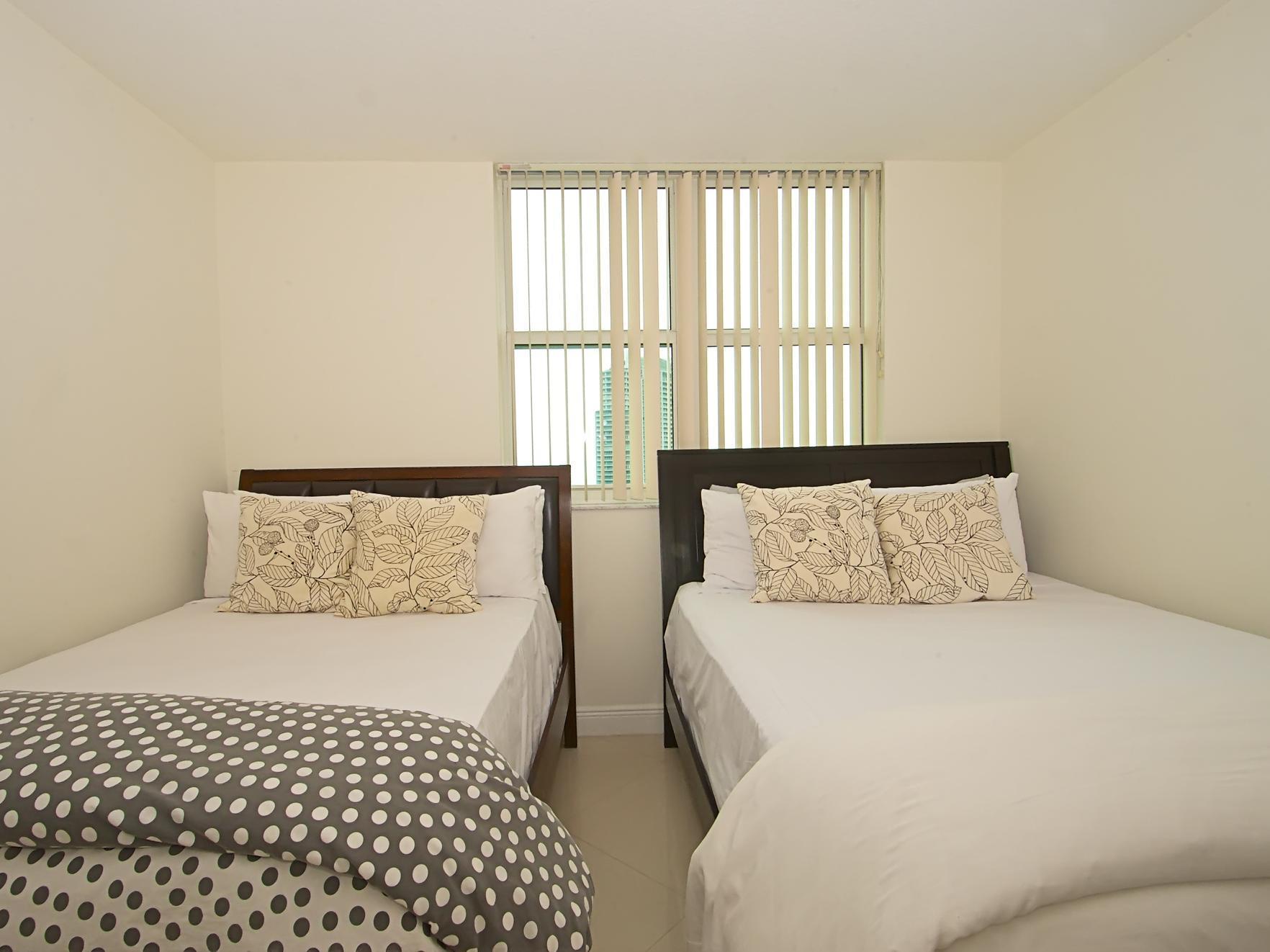 Churchill Suites Miami Brickell - One Broadway Екстериор снимка