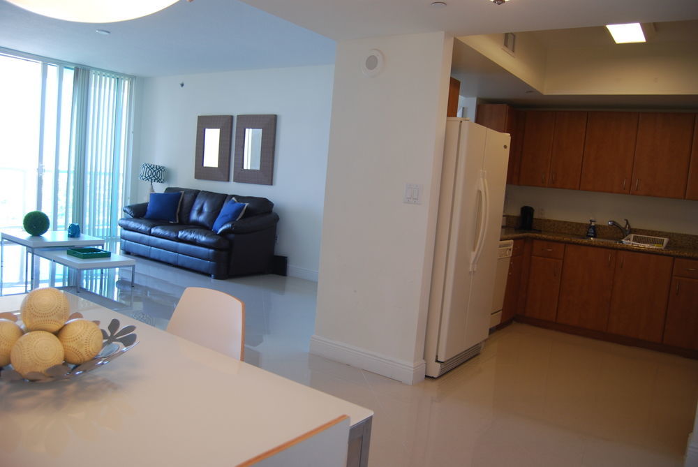 Churchill Suites Miami Brickell - One Broadway Екстериор снимка