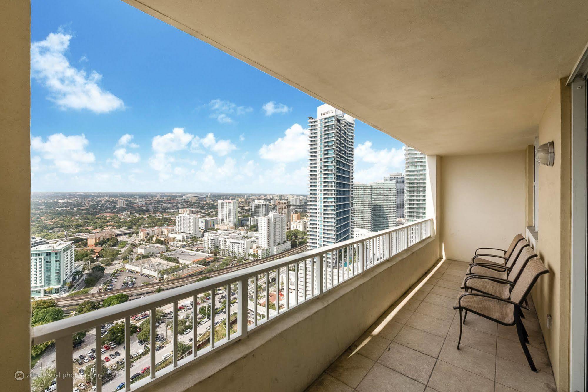 Churchill Suites Miami Brickell - One Broadway Екстериор снимка